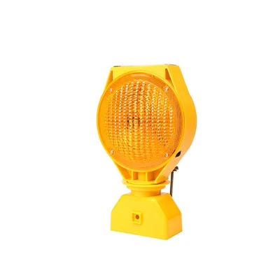 Feu de circulation routier solaire