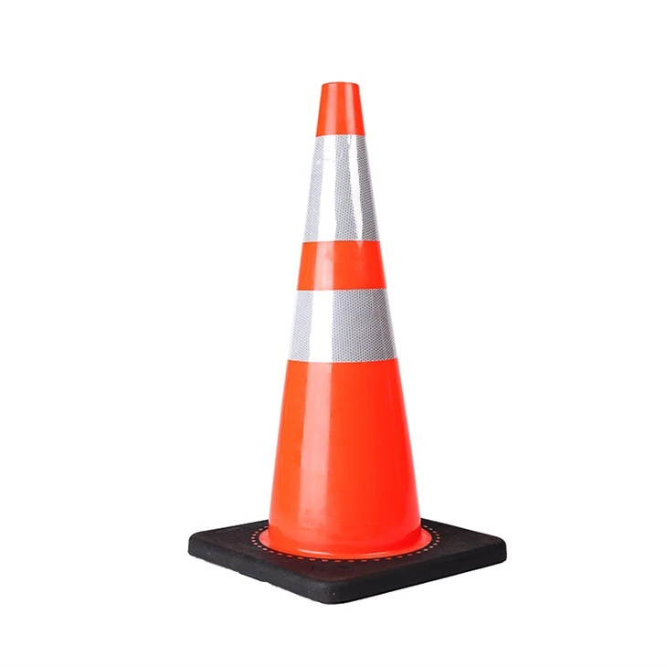 Cônes de signalisation réfléchissants robustes